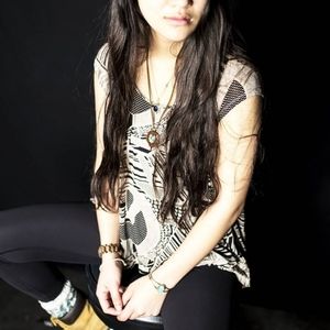 UO Babydoll Abstract Tunic Top, Sz Small